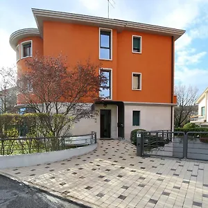 https://round-venice.hotelslidodijesolo.com
